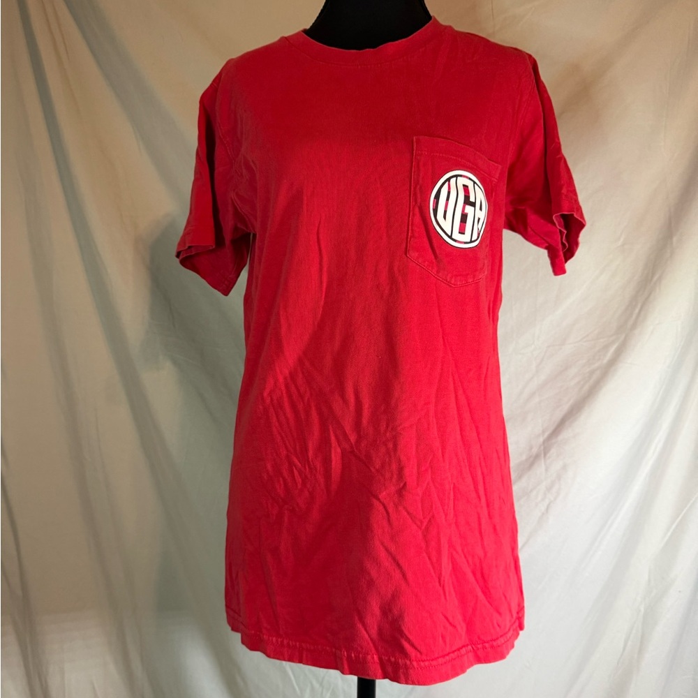 NCAA University of Georgia Women’s‎ Pocket Tee 🐶🔴